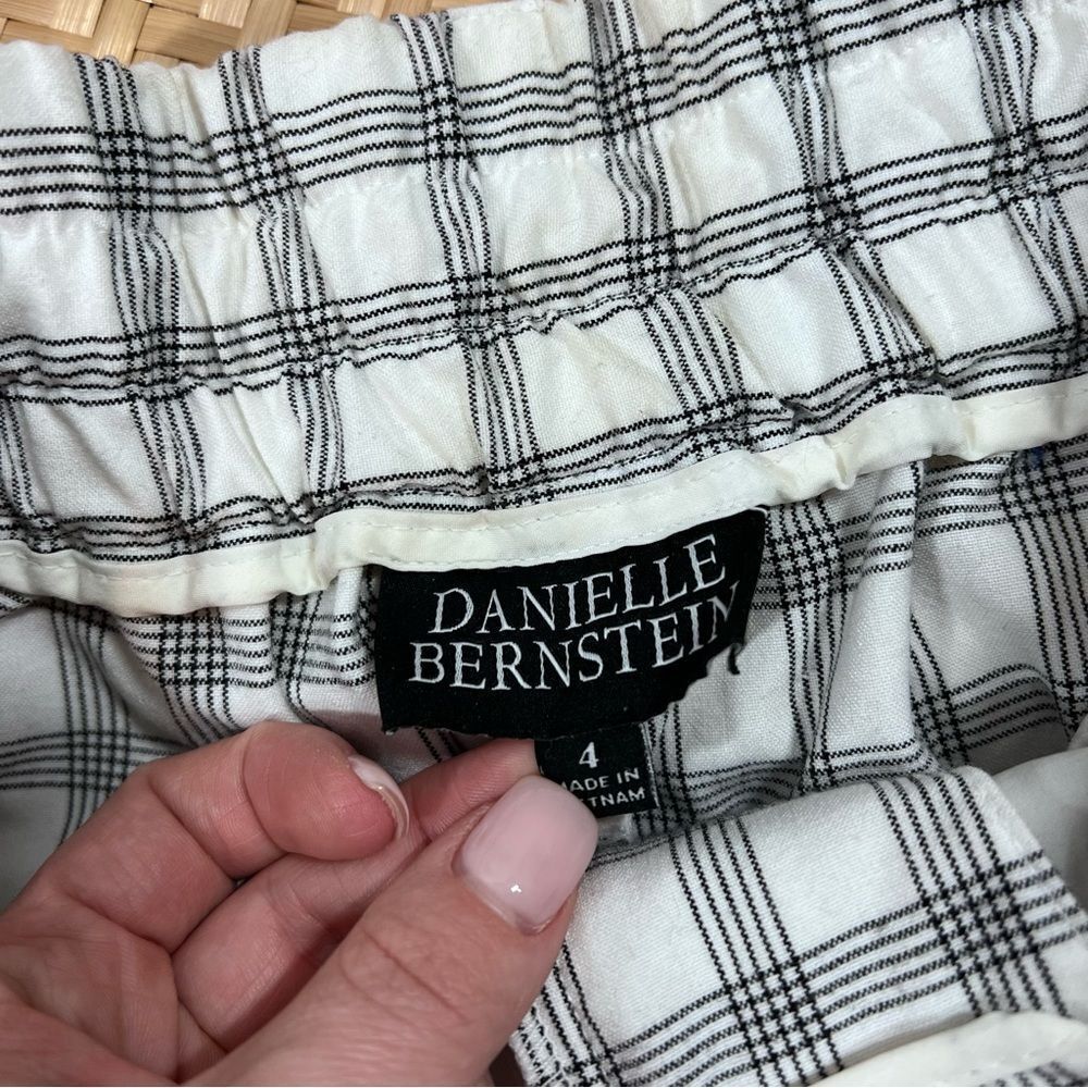 Danielle Bernstein plaid high waisted shorts women’s size 4 - Picture 5 of 5